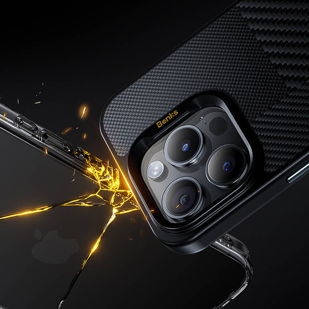 Benks Montage Hybrid ArmorPro iPhone 15 Pro M-safe Şarj Özellikli Karbon Fiber Kevlar Kılıf Benks Montage Hybrid ArmorPro iPhone 15 Pro M-safe Şarj Özellikli Karbon Fiber Kevlar Kılıf